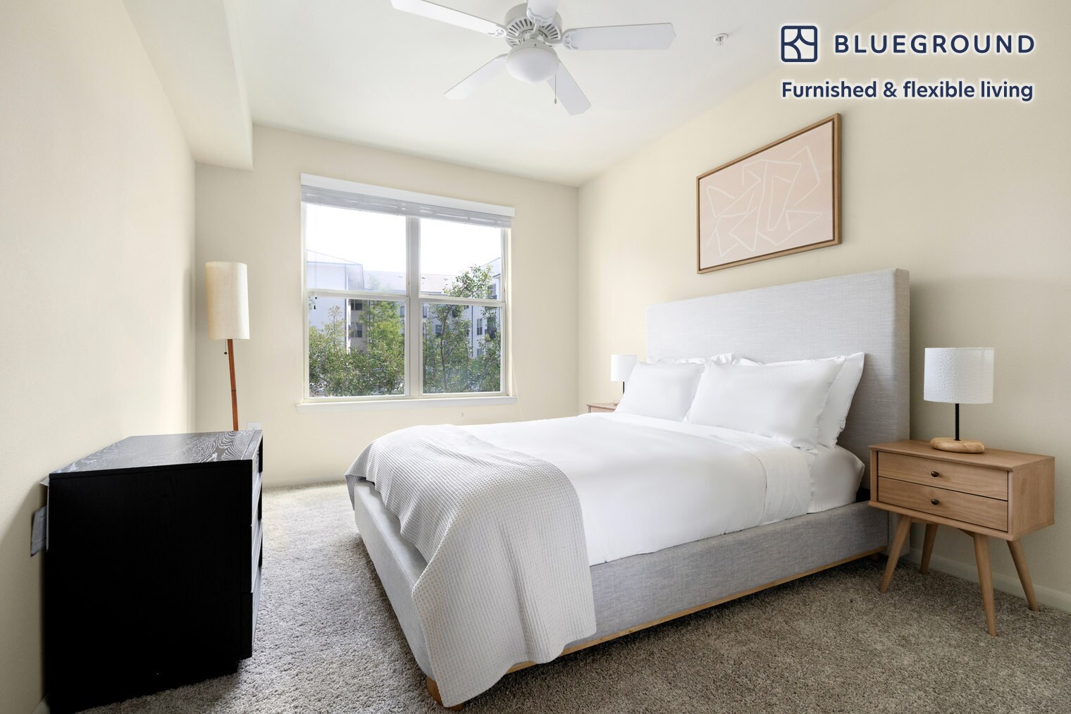 Building Photo - 3100 Esperanza Crossing