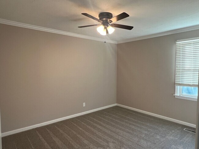 Building Photo - Seeing is Believing!!!