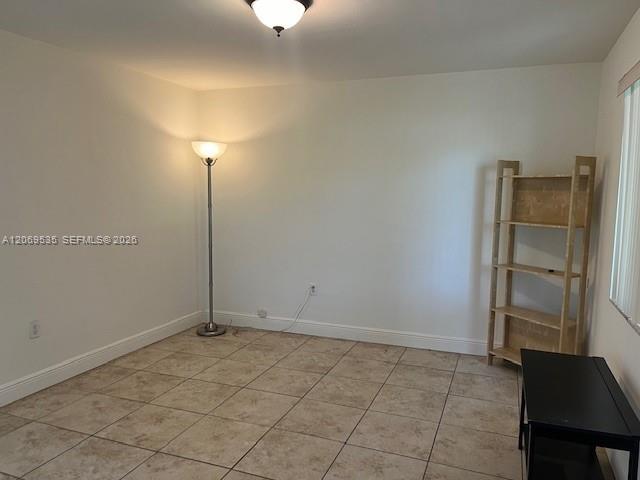 Building Photo - 4605 SW 65th Ave