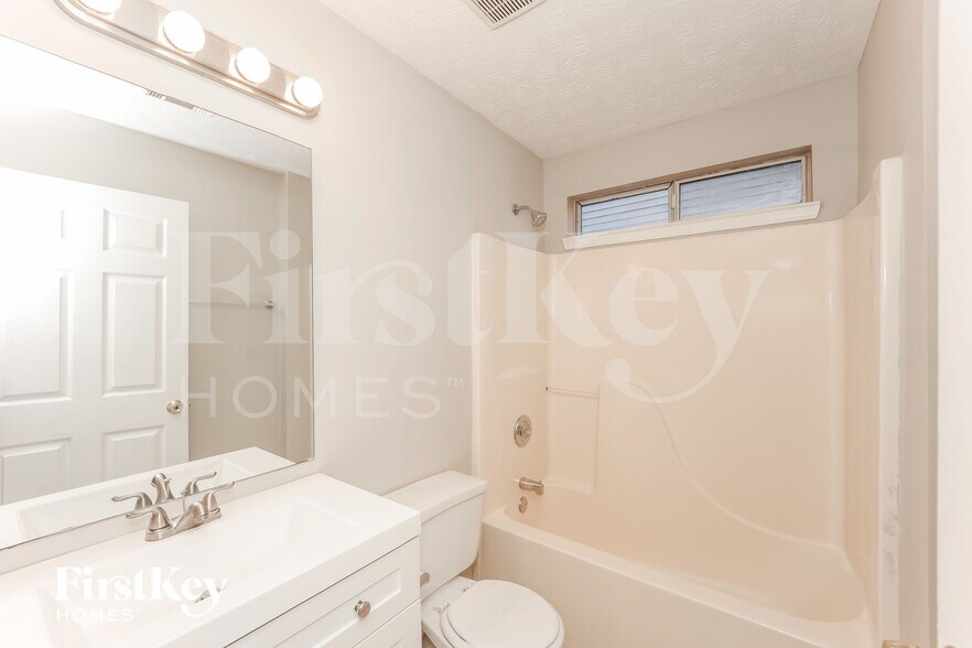 Building Photo - 3816 Benjamin Ct SW