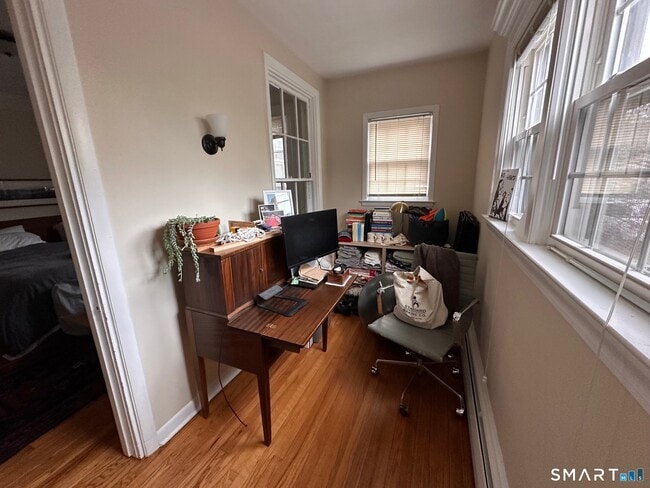 Building Photo - 84 Clark St