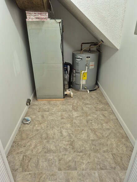 Building Photo - 146 Colemont Dr