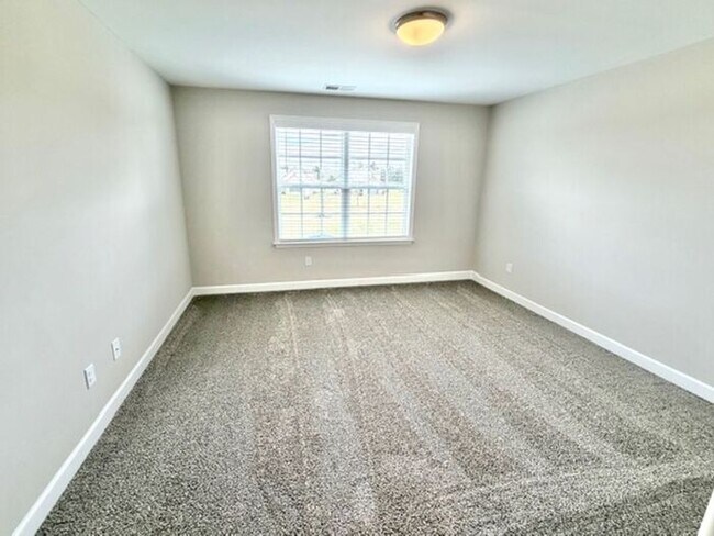 Building Photo - Now Leasing a 4-Bedroom 2.5 Home In Somerville, TN. Availalbe NOW!