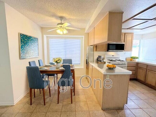 Building Photo - 25215 Morning Dove Way