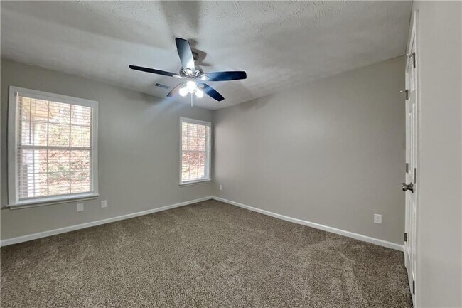 Building Photo - 5415 Windcrest Ln