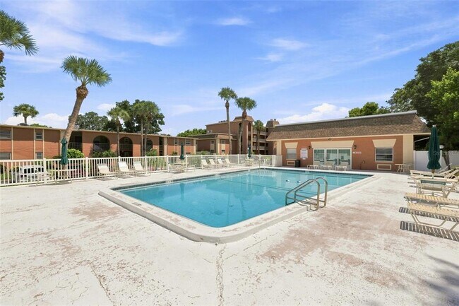 Building Photo - 12760 Indian Rocks Rd