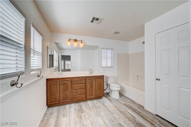Building Photo - 5033 Apache Valley Ave