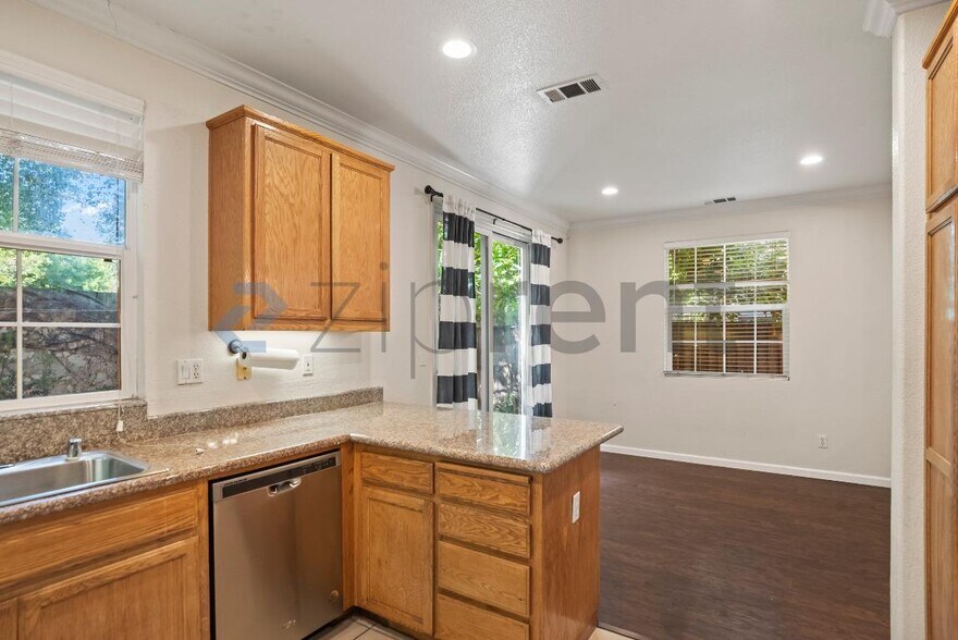 Building Photo - 5148 Bridgton Ct