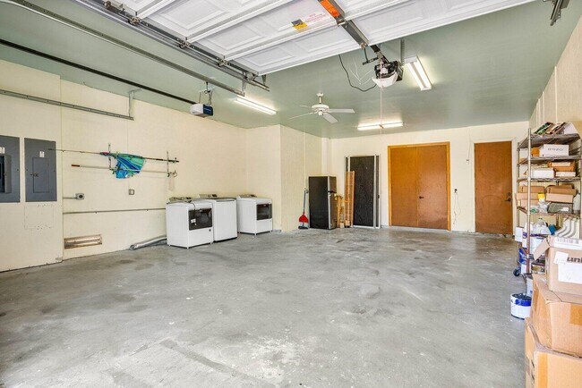 Building Photo - 2606 Grace Dr
