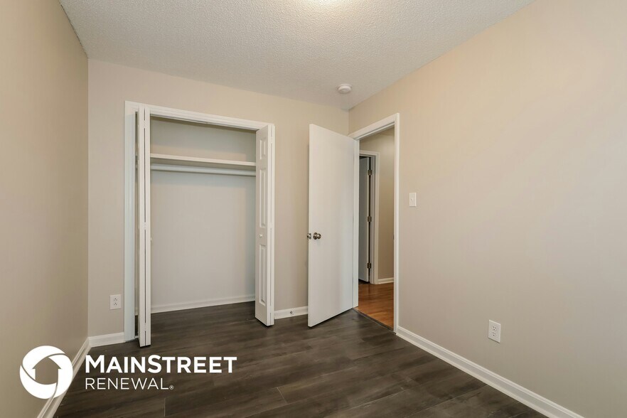 Building Photo - 10900 Flat Iron Rd