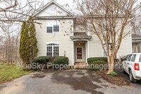 Building Photo - 2304 Ravenswood Ct