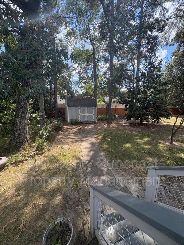 Building Photo - 117 Pine Lake Dr