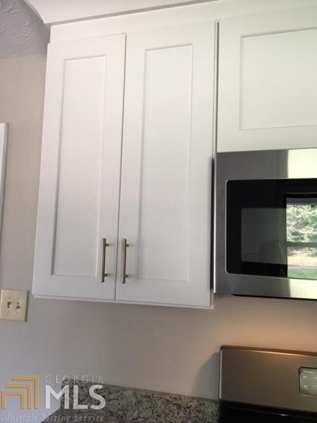 Building Photo - 5771 Stonehaven Dr NW