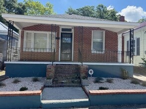 Building Photo - 1009 S 6th St