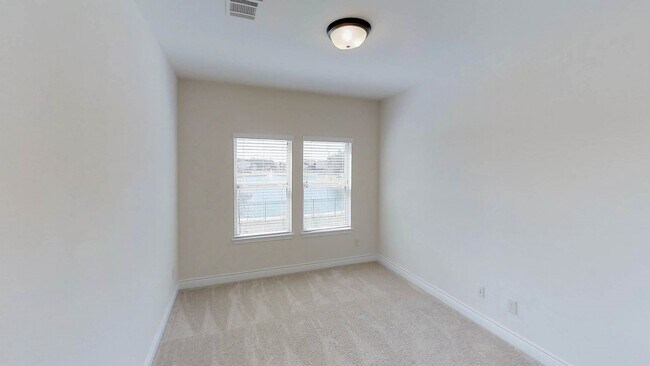 Building Photo - 20323 Mary Point Ln