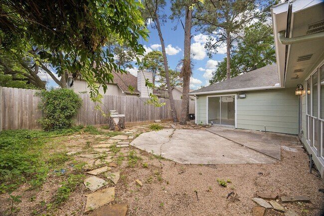 Building Photo - 9214 Grandview Park Dr