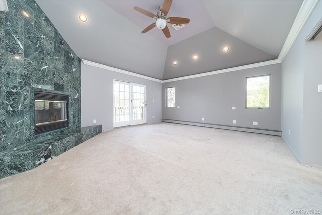 Building Photo - 143 Round Hill Rd