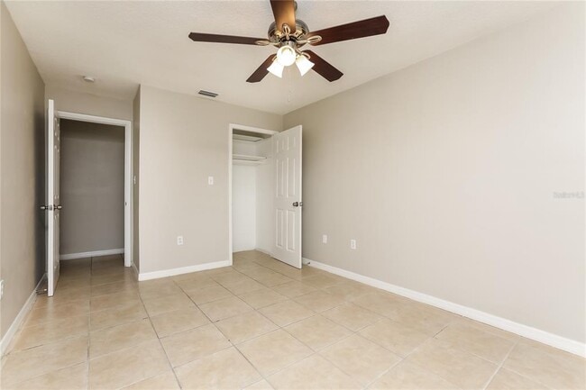 Building Photo - 5604 Fair Oak Ct