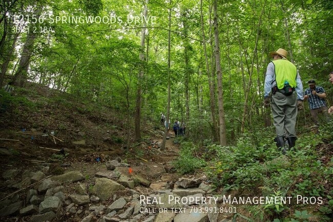 Building Photo - New Paint