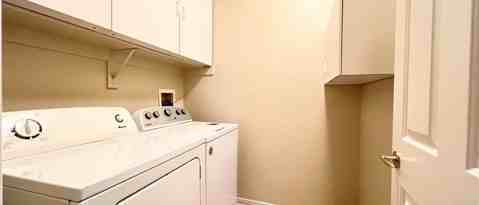Building Photo - 2985 Panorama Ridge Dr