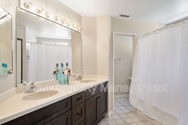 Building Photo - 40272 Mimulus Way