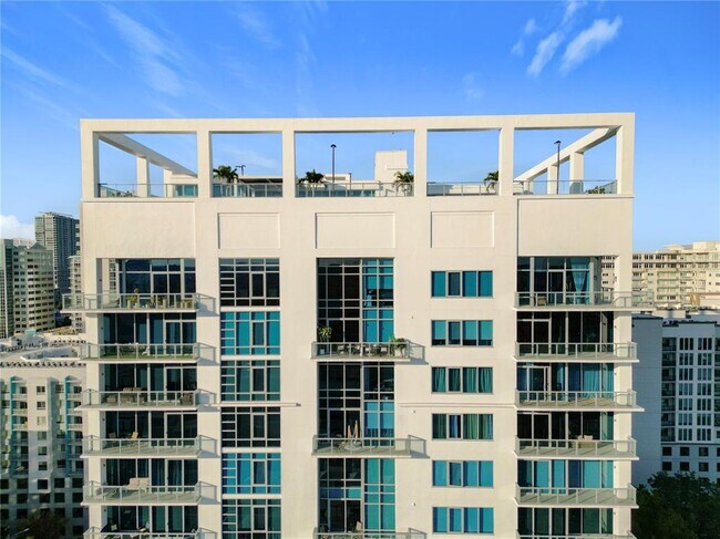 Building Photo - 260 S Osceola Ave