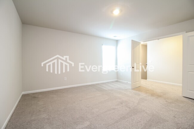 Building Photo - now