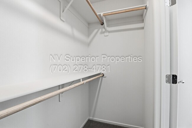 Building Photo - Aliante!! Never lived in!!! Gated!! Community Pool!!! Playground!! 2 Car Garage!! Tankless Hot wa...