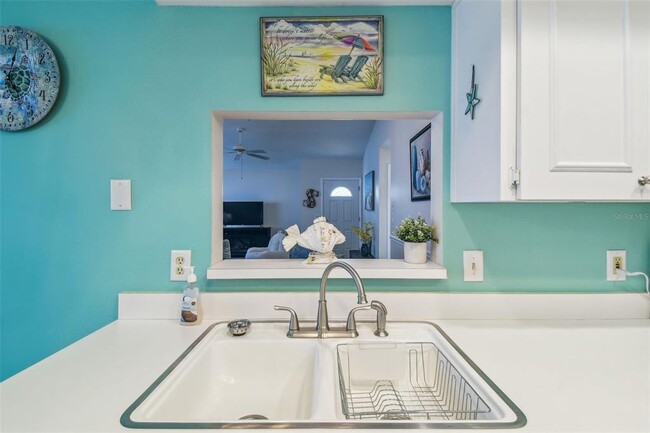 Building Photo - 8430 Monaco Dr