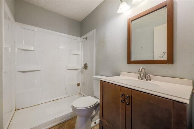 Building Photo - 16821 Whitebrush Loop