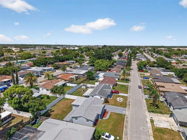 Building Photo - 7104 Castanea Dr