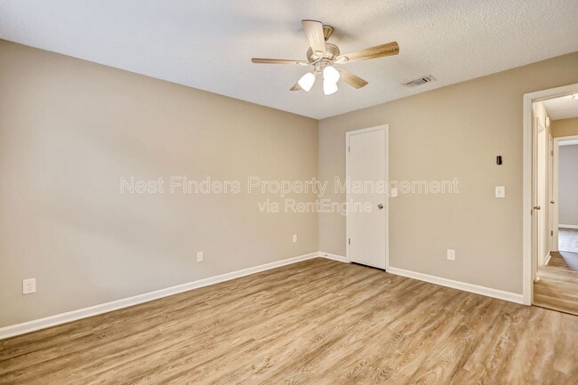 Building Photo - 10855 Mandarin Station Dr W