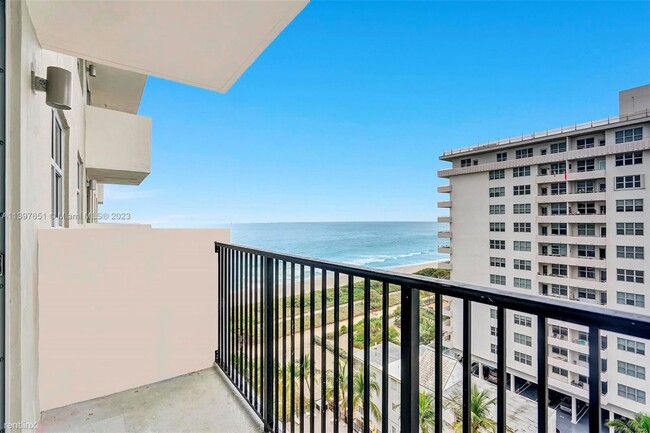 Building Photo - 2 br, 2 bath Condo - 9273 Collins Ave Apt ...