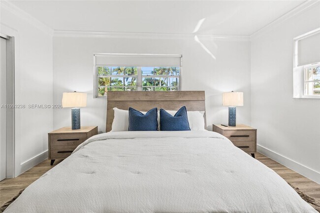 Building Photo - 2207 NE 16th Ave