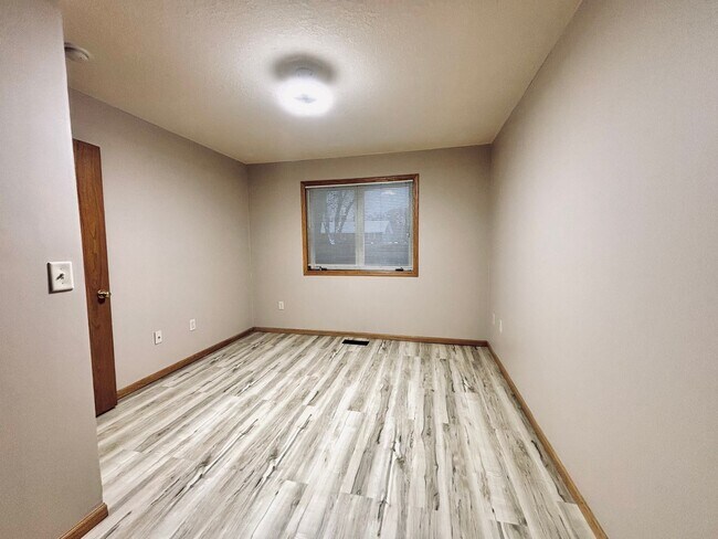 Building Photo - 1040/1044 4th St SE, Forest Lake, MN 55129 (duplex)