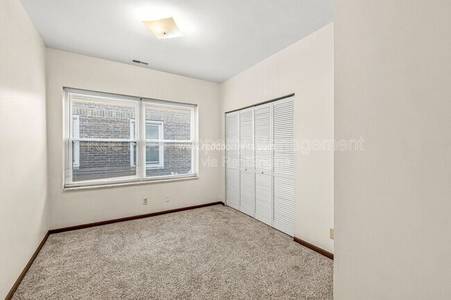 Building Photo - 55 W Fall Creek Pkwy S Dr