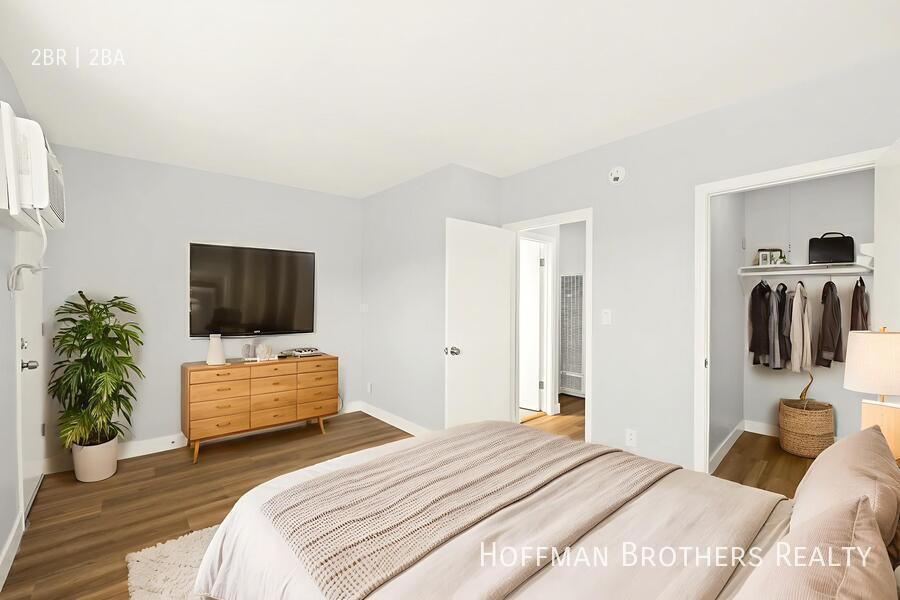 Building Photo - 616 San Pascual Ave