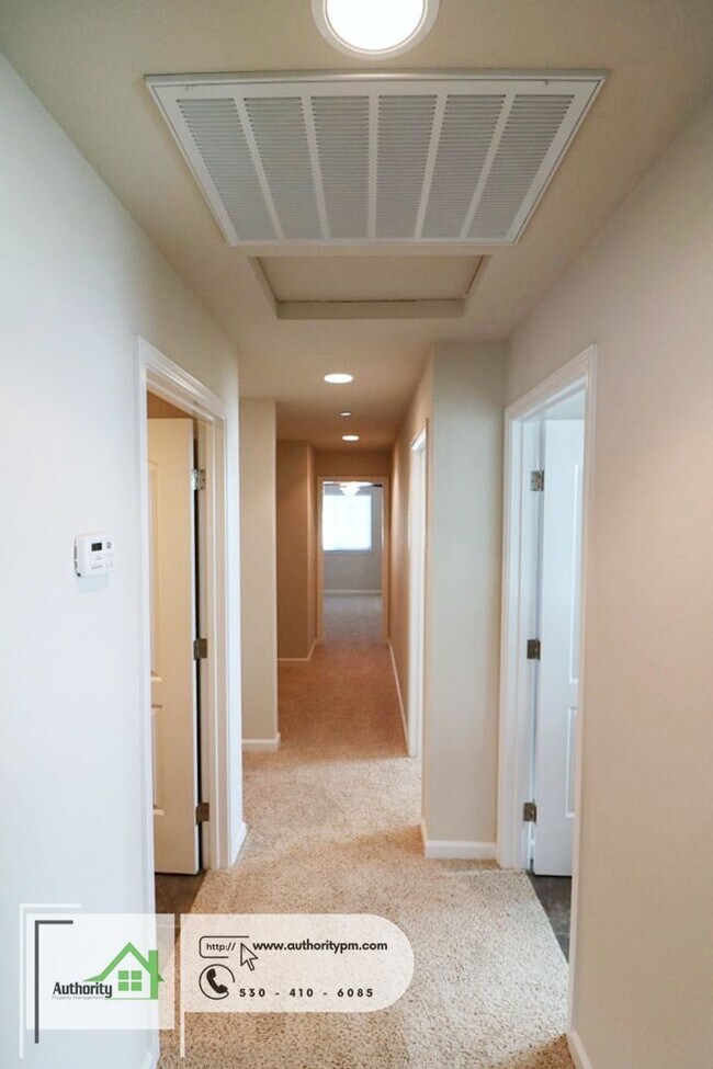 Building Photo - 674 Mission De Oro Dr