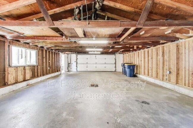 Building Photo - 3713 W 98th St