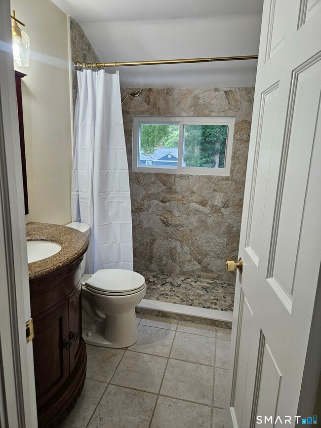 Building Photo - 42 McLaughlin Terrace