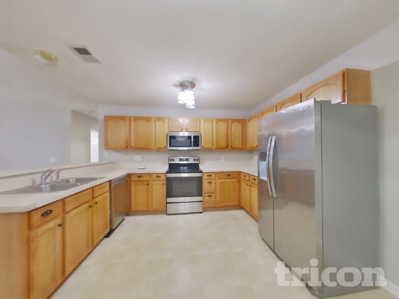 Building Photo - 538 Providence Crossing