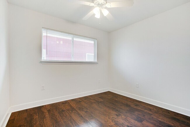 Building Photo - 1/2 OFF March Rent! Metairie 4 Bedroom plu...