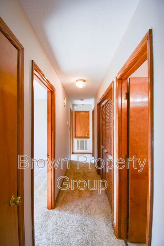 Building Photo - 5827 Labonte Dr