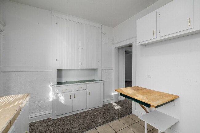 Building Photo - Cute Denver bungalow for rent