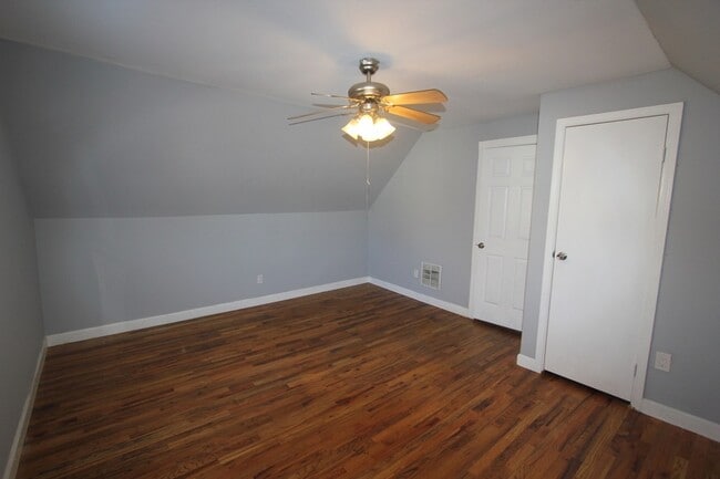 Building Photo - 2963 W Nelson St