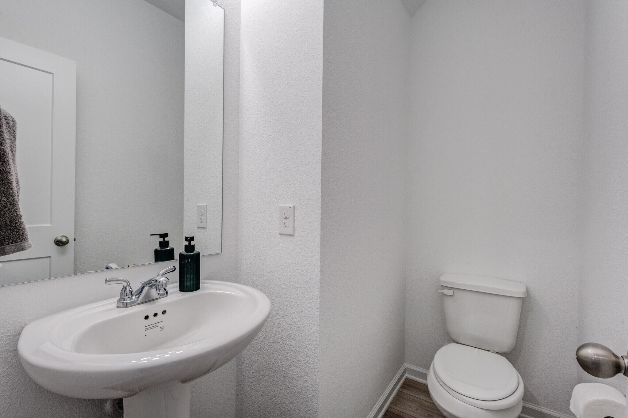 Building Photo - 3720 Star Mesa St