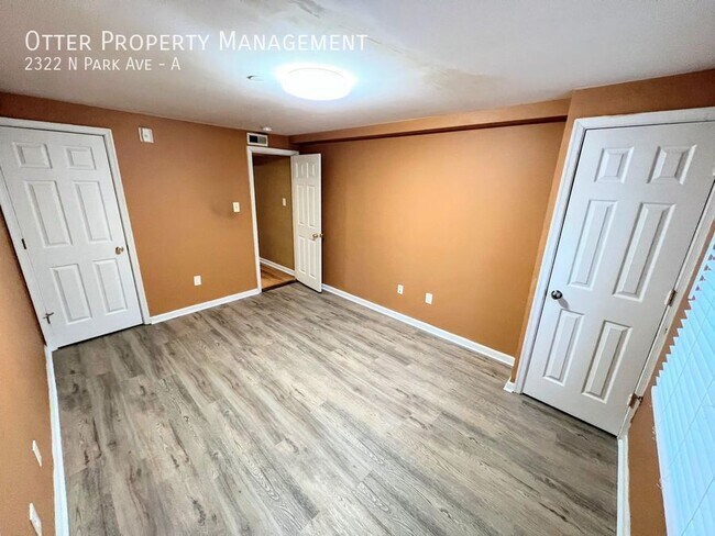 Building Photo - 2322 N Park Ave