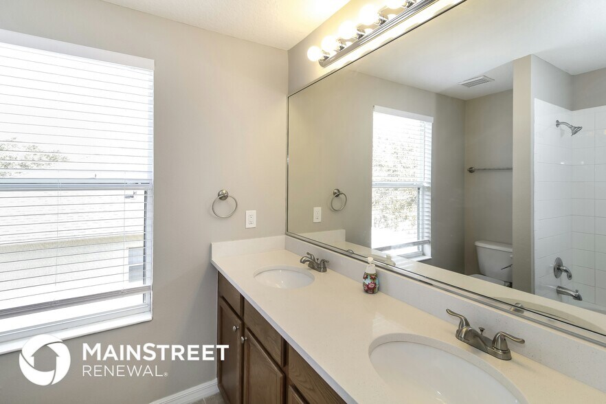 Building Photo - 8284 47th St Cir E