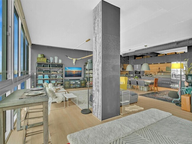 Building Photo - 7934 West Dr