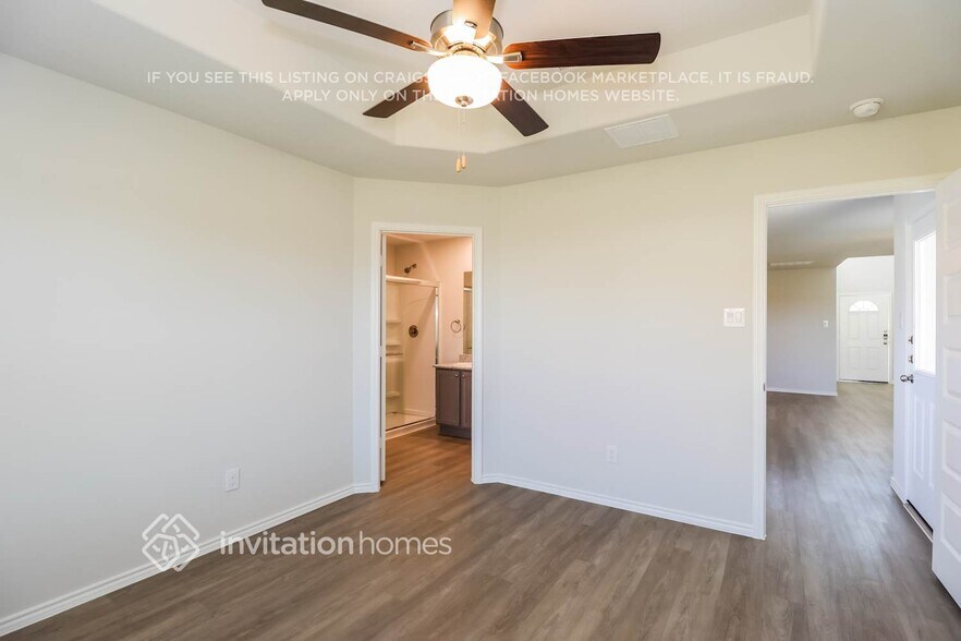 Building Photo - 11015 Inflow Dr
